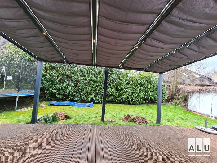 Beschattung für die Terrassenüberdachung von ALU-Terrassenbau